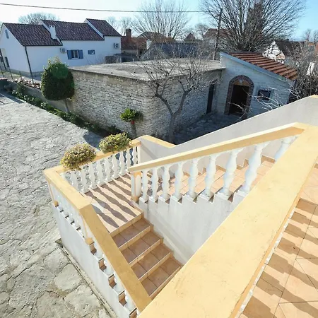 Apartment Vice Pridraga